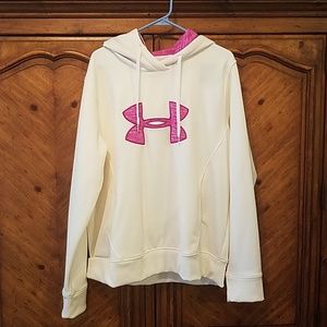 NWOT Under Armour Sweatshirt